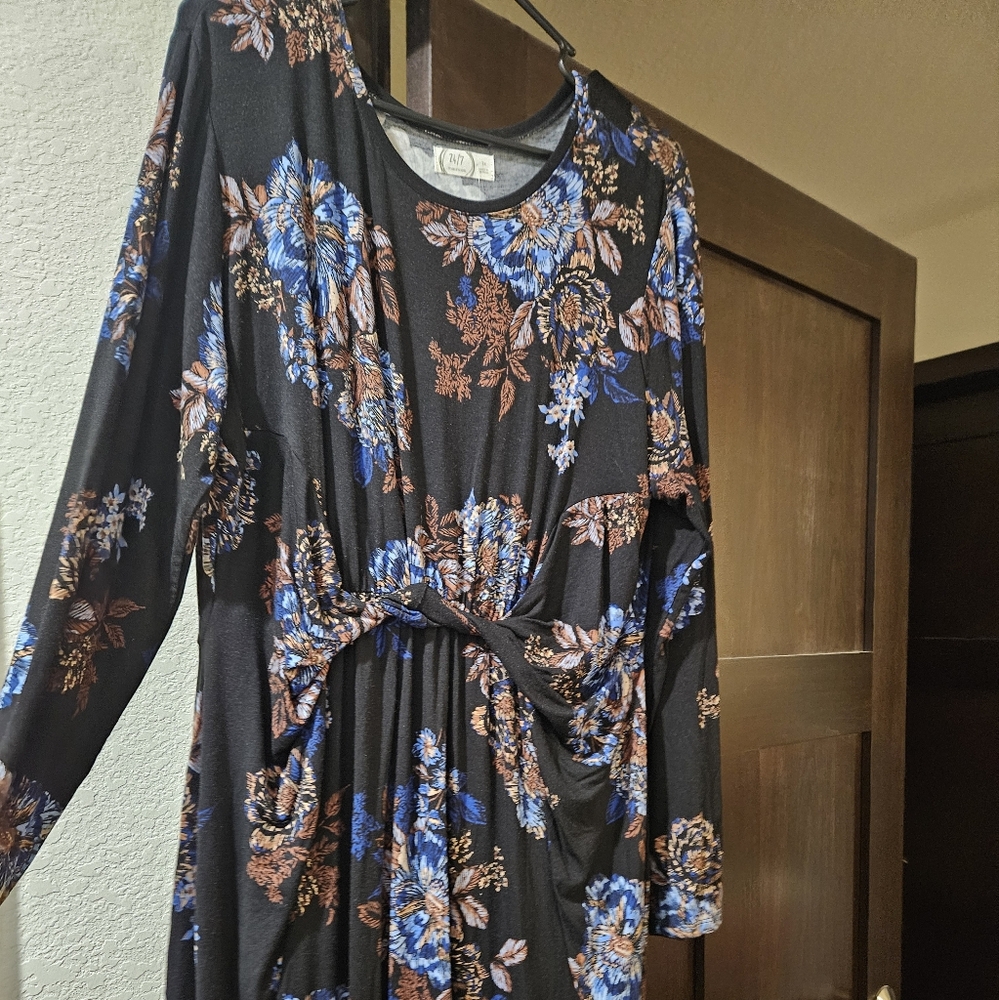Maurices floral dress size 1X